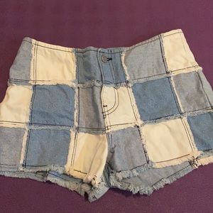 Color block jean shorts